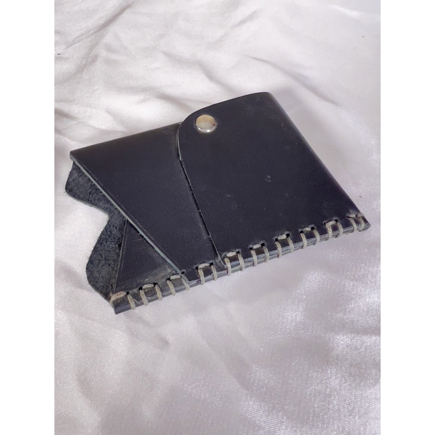 HAND SEWN LEATHER CARDHOLDER -STYLE 2-Rivet