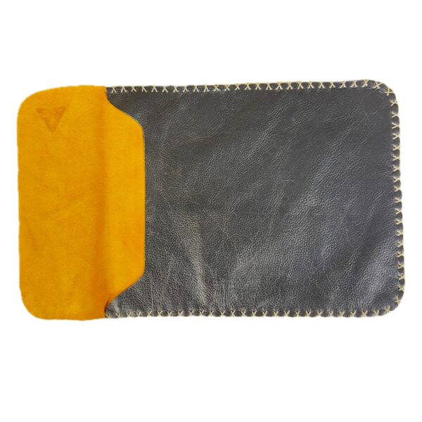 Handmade Leather laptop sleeve plus desk mat - Image 15